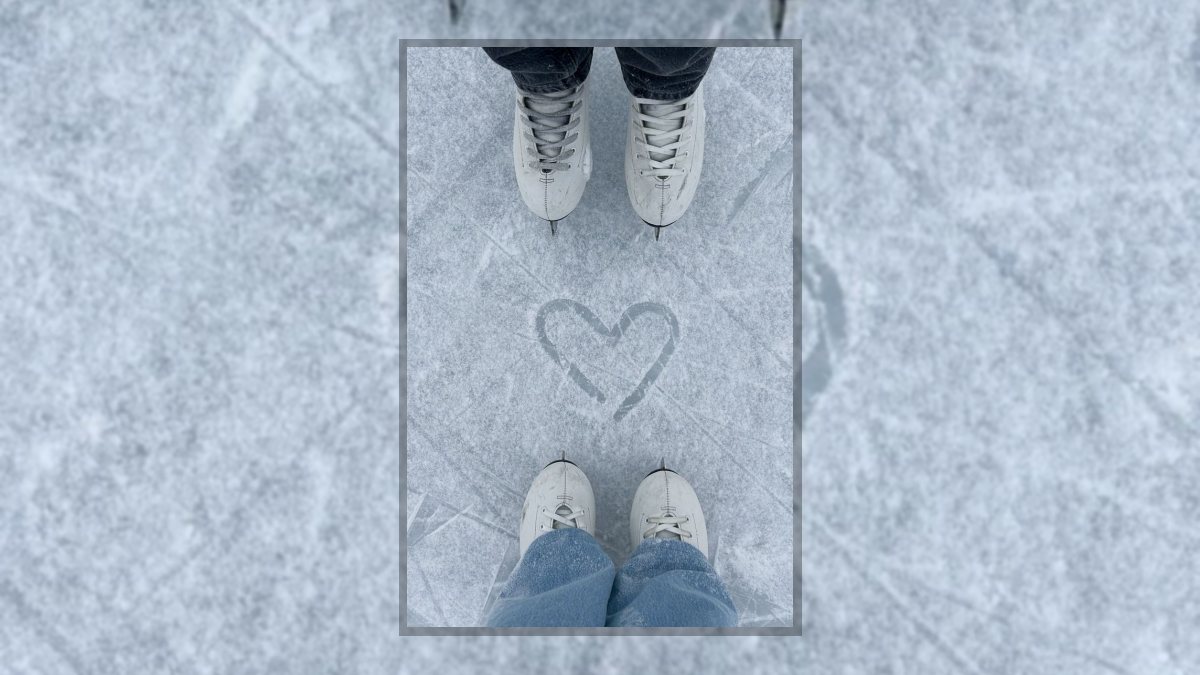 Lajos Anikó: Fehér pillanat című vers illusztrációja a Múzsák Könyvtárában