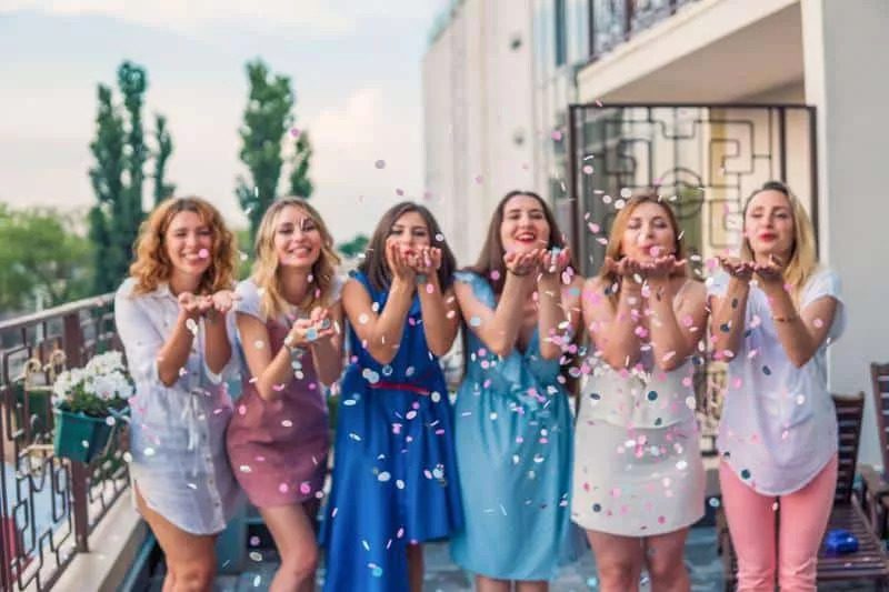 Tasi83: MÁSODIK SZÍVVERÉS A LÁNYBÚCSÚN című novella illusztrációja a Múzsák Könyvtárában.