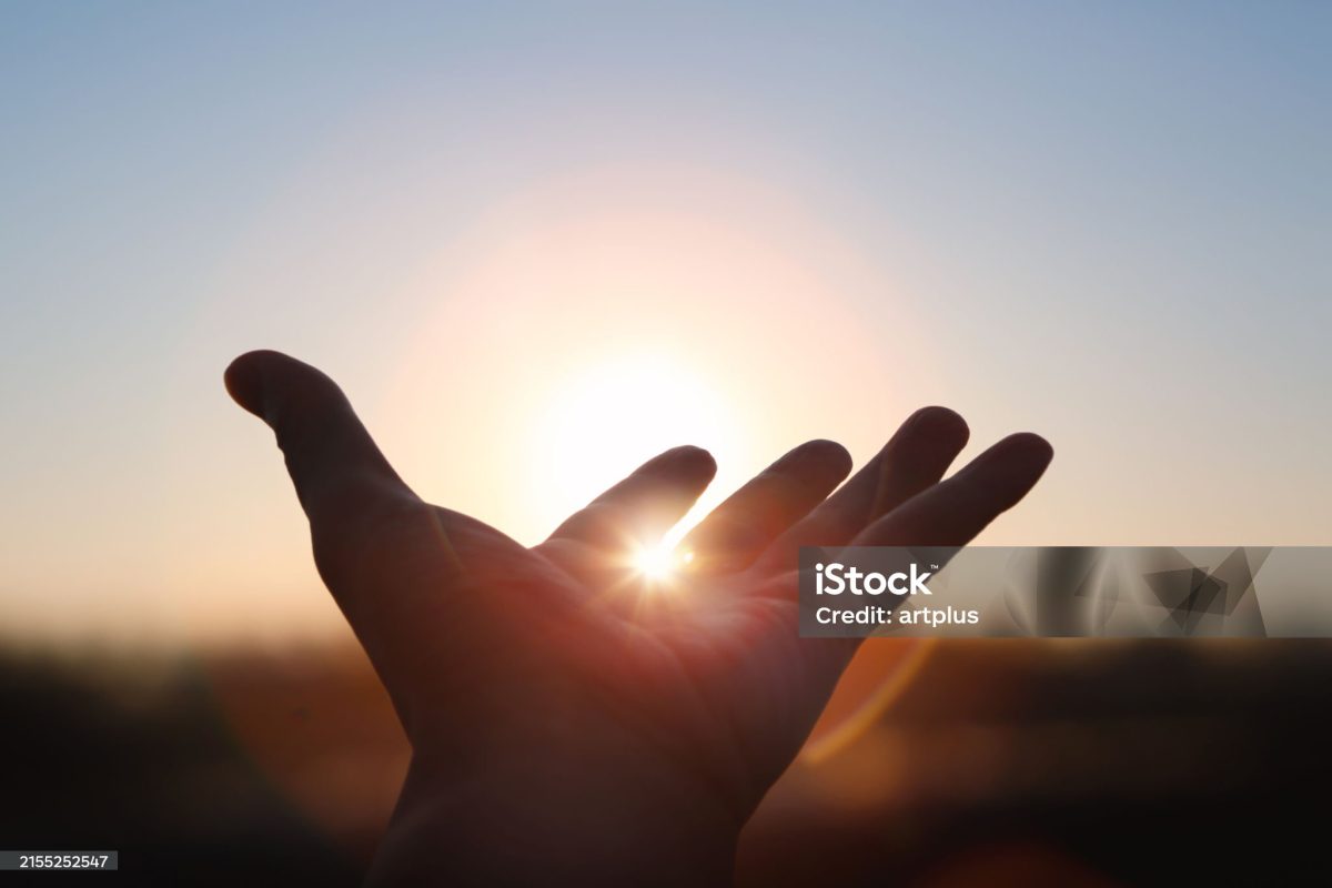 Vizkeleti Erzsébet: Áldás - haiku strófák című vers illusztrációja a Múzsák Könyvtárában