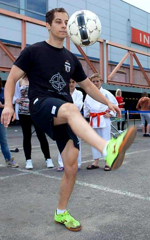 Petres Katalin: László fiam születésnapjára című vers illusztrációja a Múzsák Könyvtárában