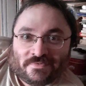 Láng Attila D. szerző profilképe a Múzsák Könyvtárában